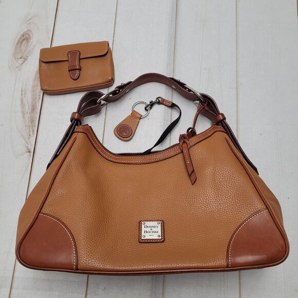 Dooney and Bourke Harrison hobo shoulder bag Brown leather crescent - Picture 1 of 10